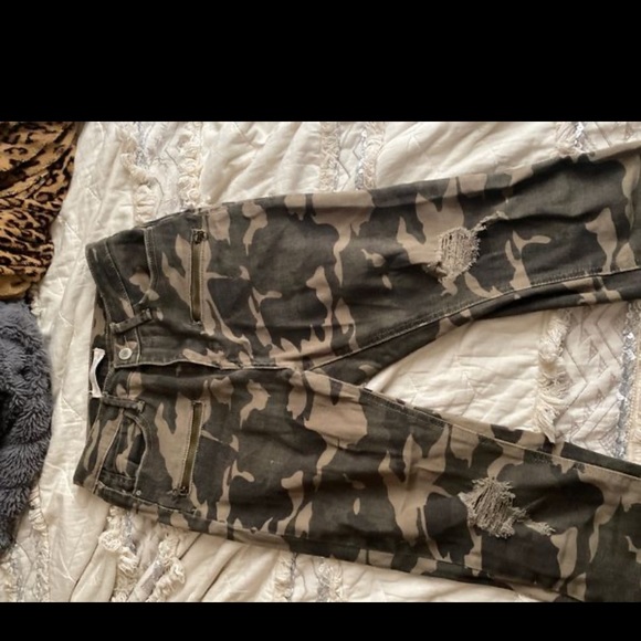 Denim - Camo ankle jeans size 3
